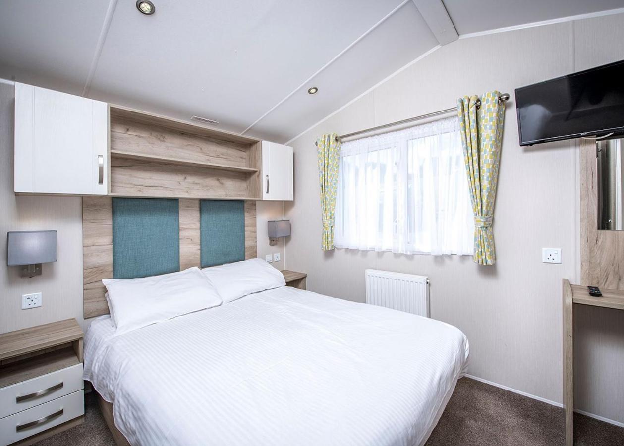 Sandaway Beach Holiday Park Combe Martin Exterior foto