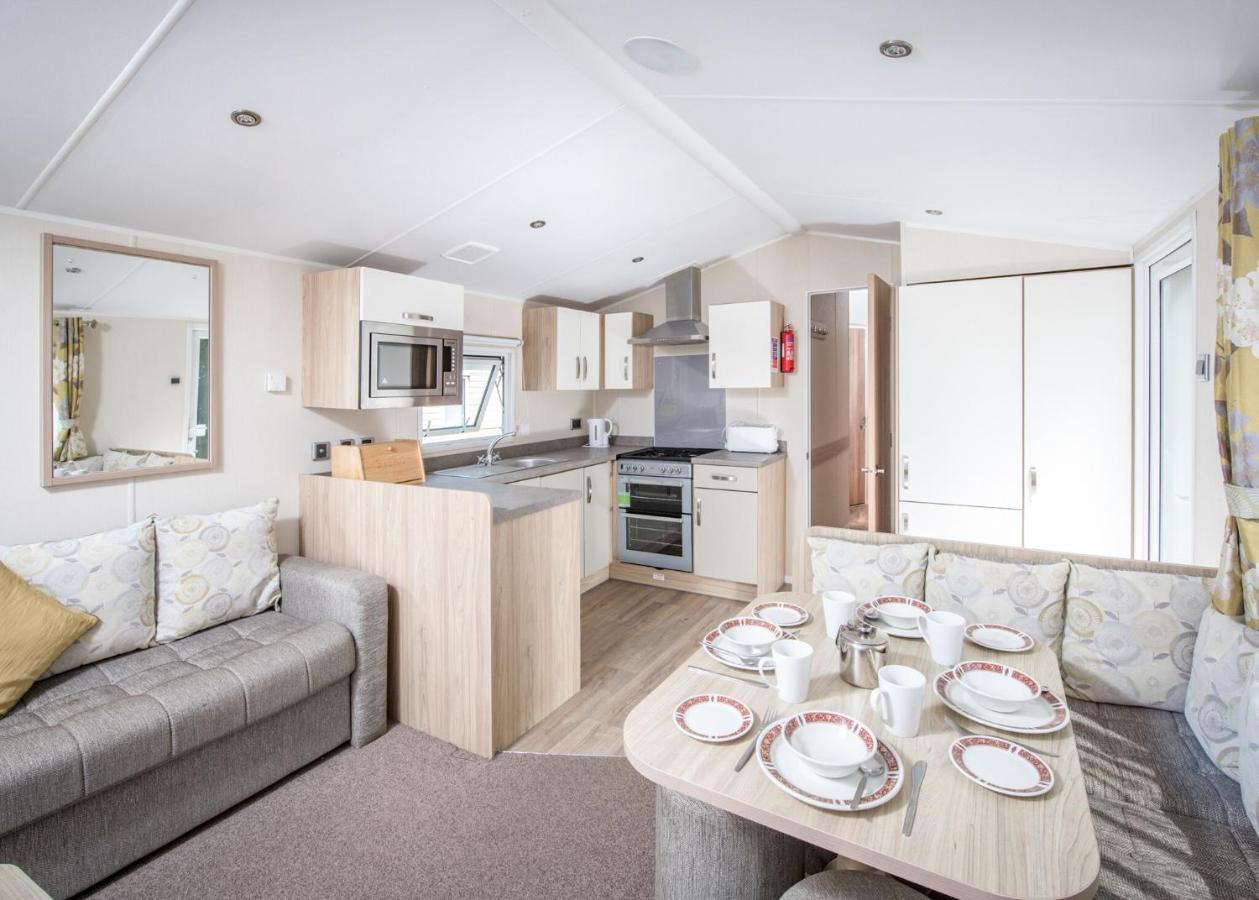 Sandaway Beach Holiday Park Combe Martin Exterior foto